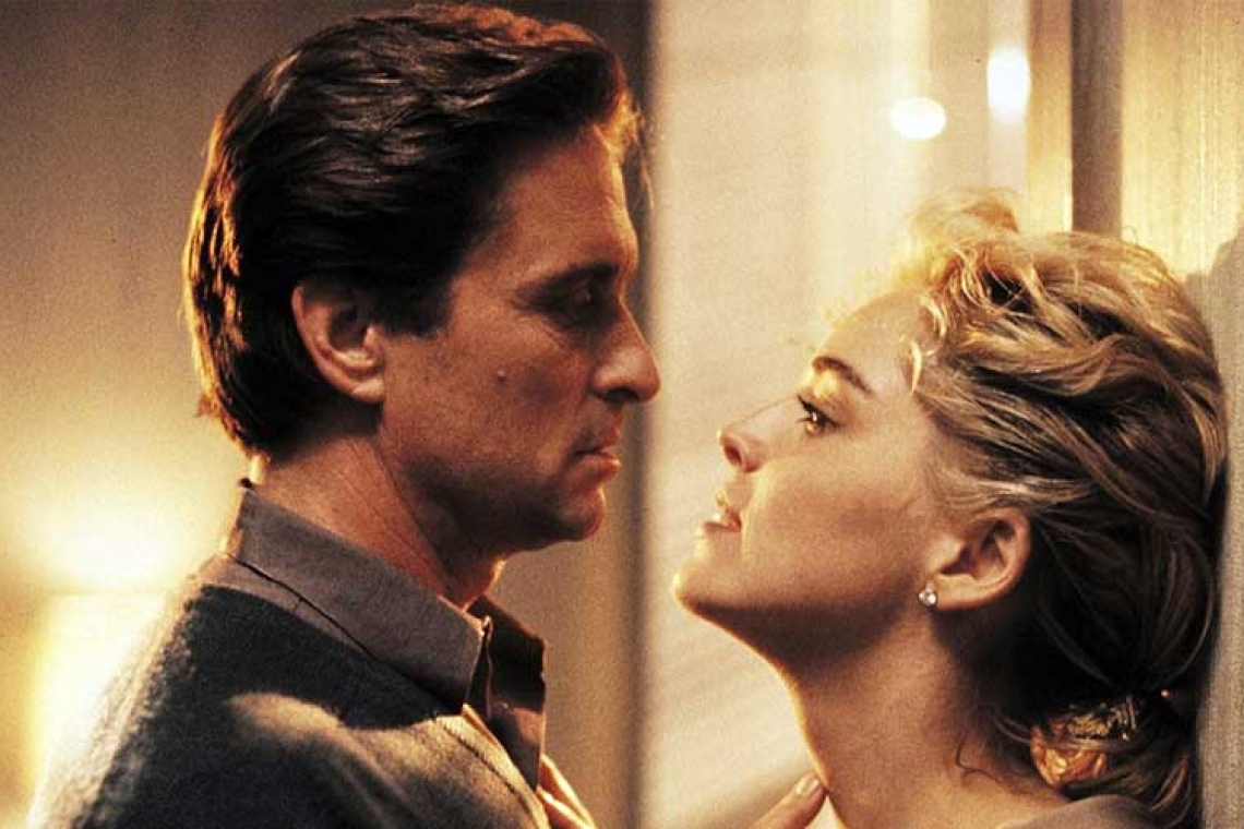 Η ταινία «Βασικό Ένστικτο» του Πολ Βερχόφεν, που κυκλοφόρησε το 1992, ήταν μια από τις πιο αμφιλεγόμενες και εμπορικά επιτυχημένες ταινίες της δεκαετίας