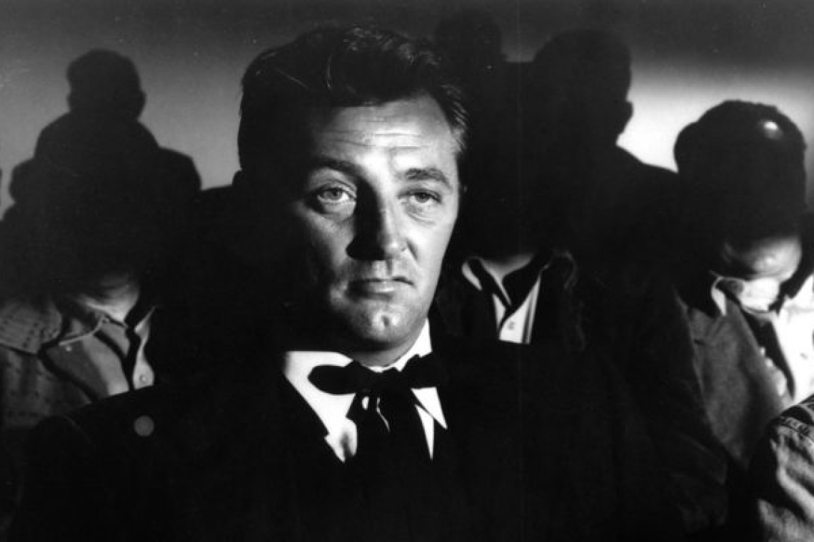 Το The Night of the Hunter (1955) του Τσαρλς Λότον είναι ένα από τα πιο εμβληματικά και επιδραστικά θρίλερ όλων των εποχών
