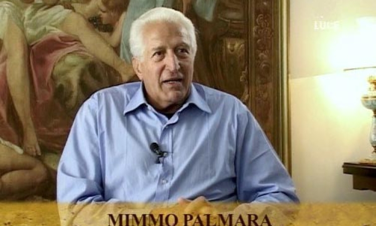 Ο Mimo Palmara εκανε το κινηματογραφικο του ντεμπουτο το 1952 στο The Queen of Sheba