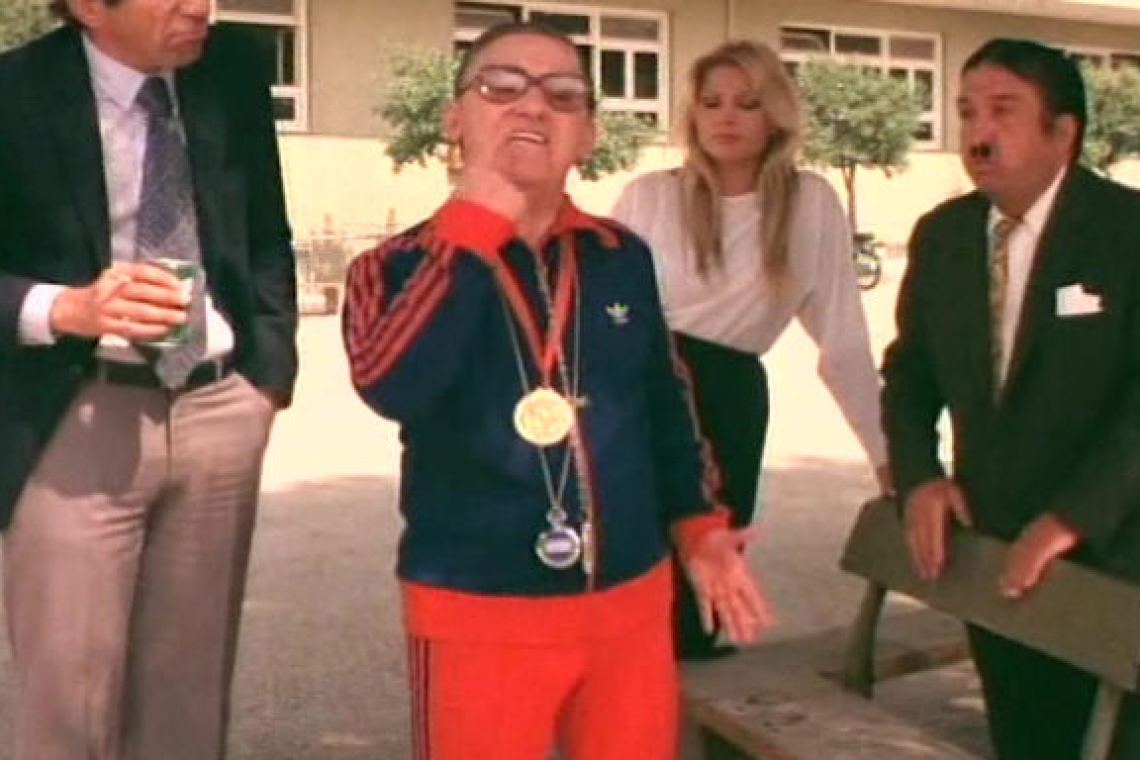 Νίκος Ρίζος: Ο γίγαντας της κωμωδίας - Video