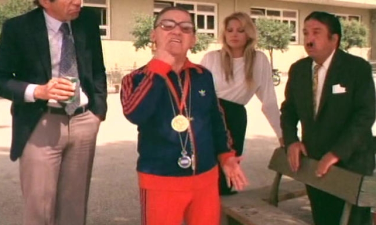 Νίκος Ρίζος: Ο γίγαντας της κωμωδίας - Video