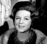 Μαίρη Αρώνη: Η μεγάλη κυρία του Ελληνικού θεάτρου και kινηματογράφου